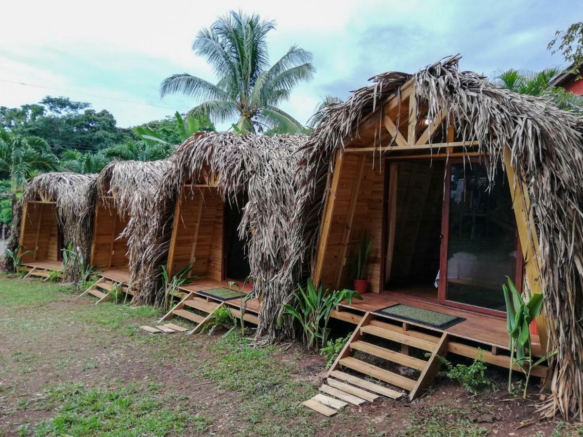 Bodhi Santa Catalina Hostel Exterior photo